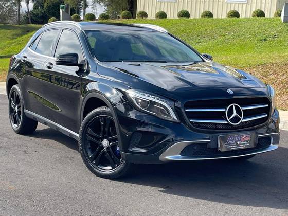 MERCEDES-BENZ GLA 200 1.6 CGI ADVANCE 16V TURBO FLEX 4P AUTOMÁTICO